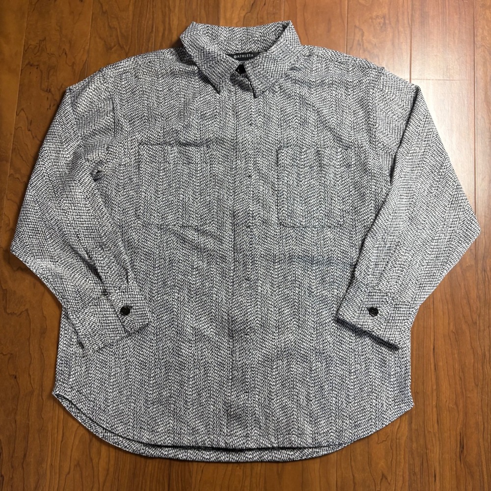 Athleta Womens Large Black White Patterned Button Down Shirt Long Sleeve Pockets